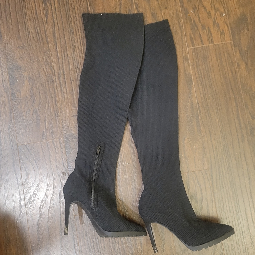 Boots - Picture 3 of 4